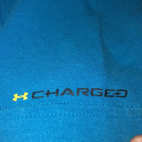 (DONATED) Under Armour T-Shirt - Picture 4 of 5